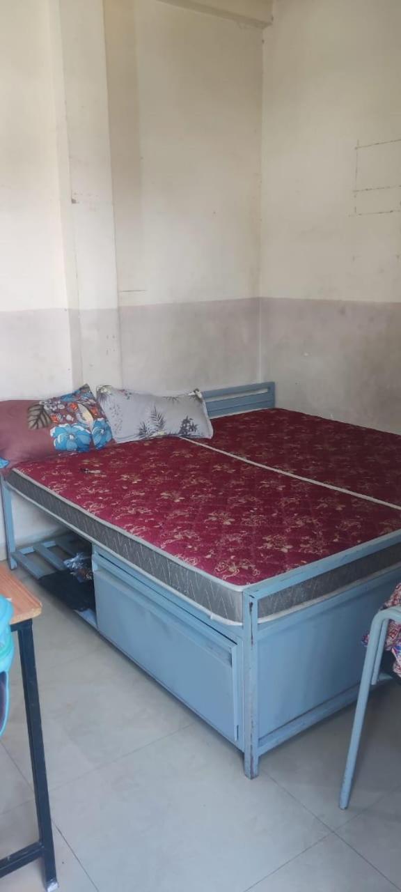 Aashiyana Boys Hostel Indore Buitenkant foto
