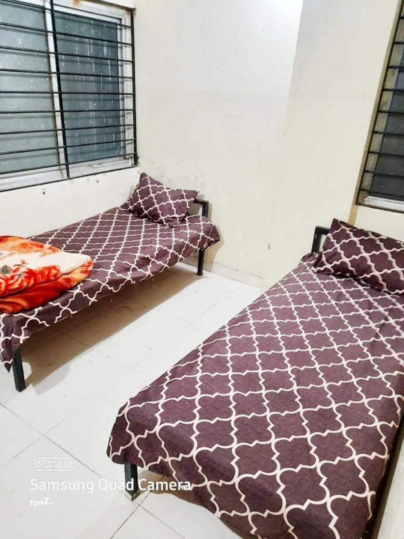 Aashiyana Boys Hostel Indore Buitenkant foto